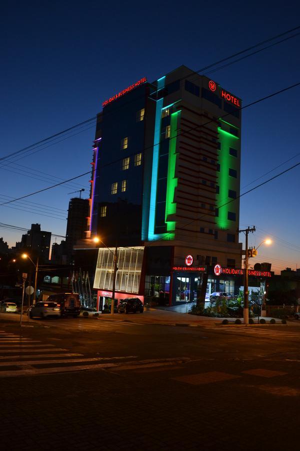 Holiday & Business Hotel - Em Frente Ao Centro De Eventos E Arena Conda Chapecó Exterior foto